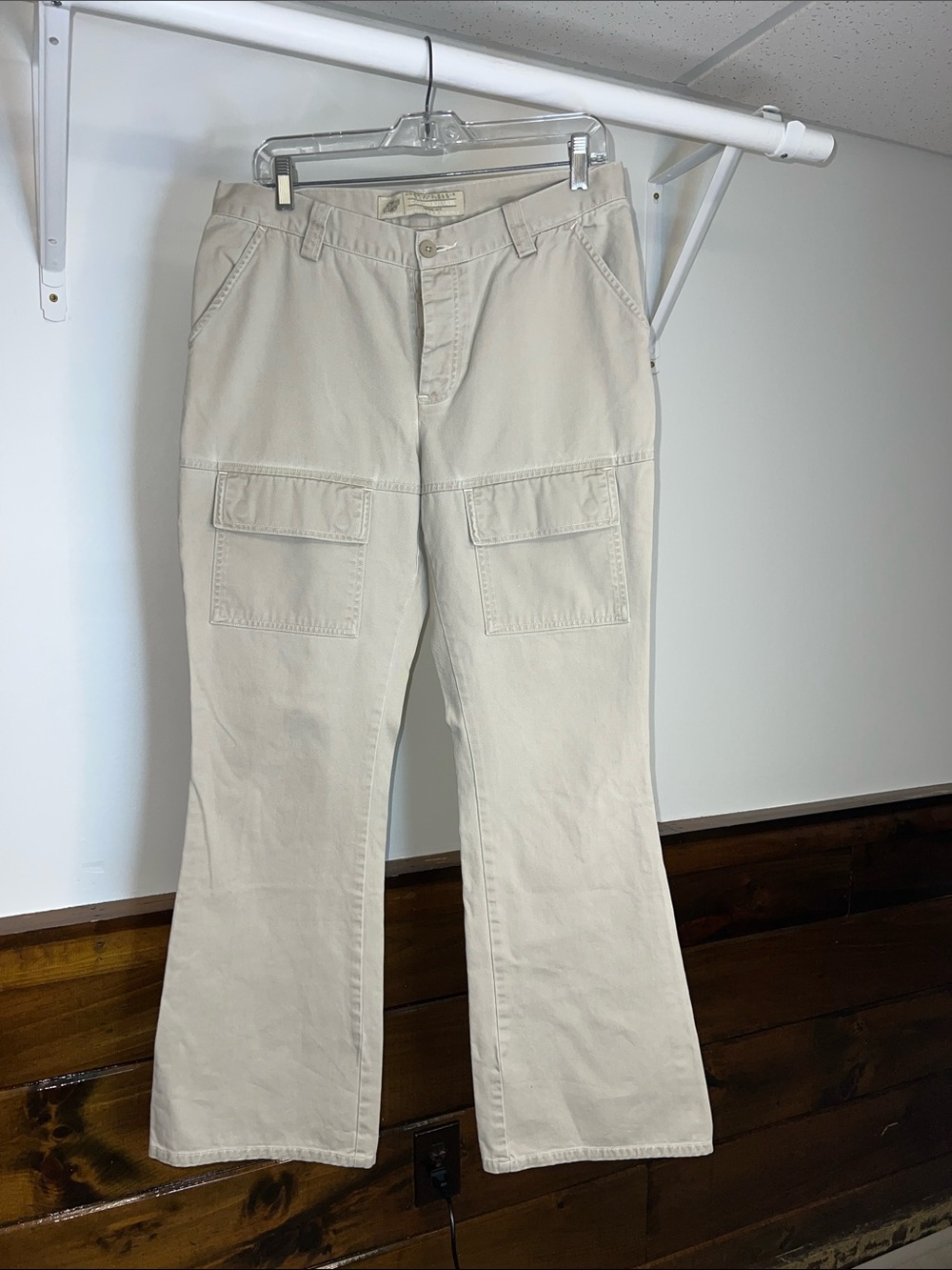 Y2K American Eagle Outfitters Khaki Cargo Pants- 10
